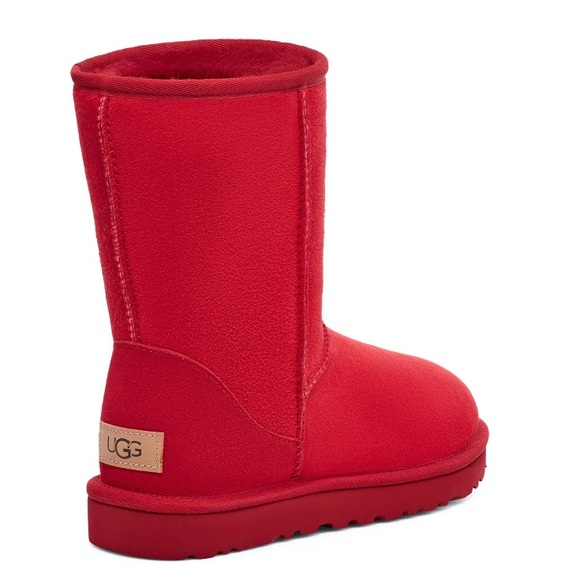 UGG Classic Short II Boot - Picture 2 of 3